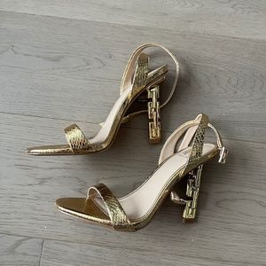 🤩 JLO Jennifer Lopez Gold Metallic Heel Sandals